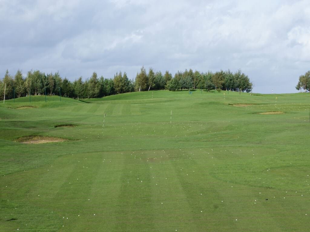The Realistic Golf Driving Range  - Copyright Steve Ritson