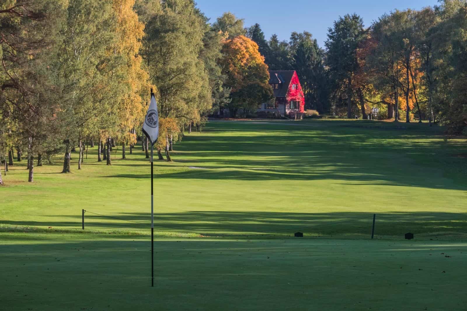 Golf Club Grand Ducal First hole from green to tee